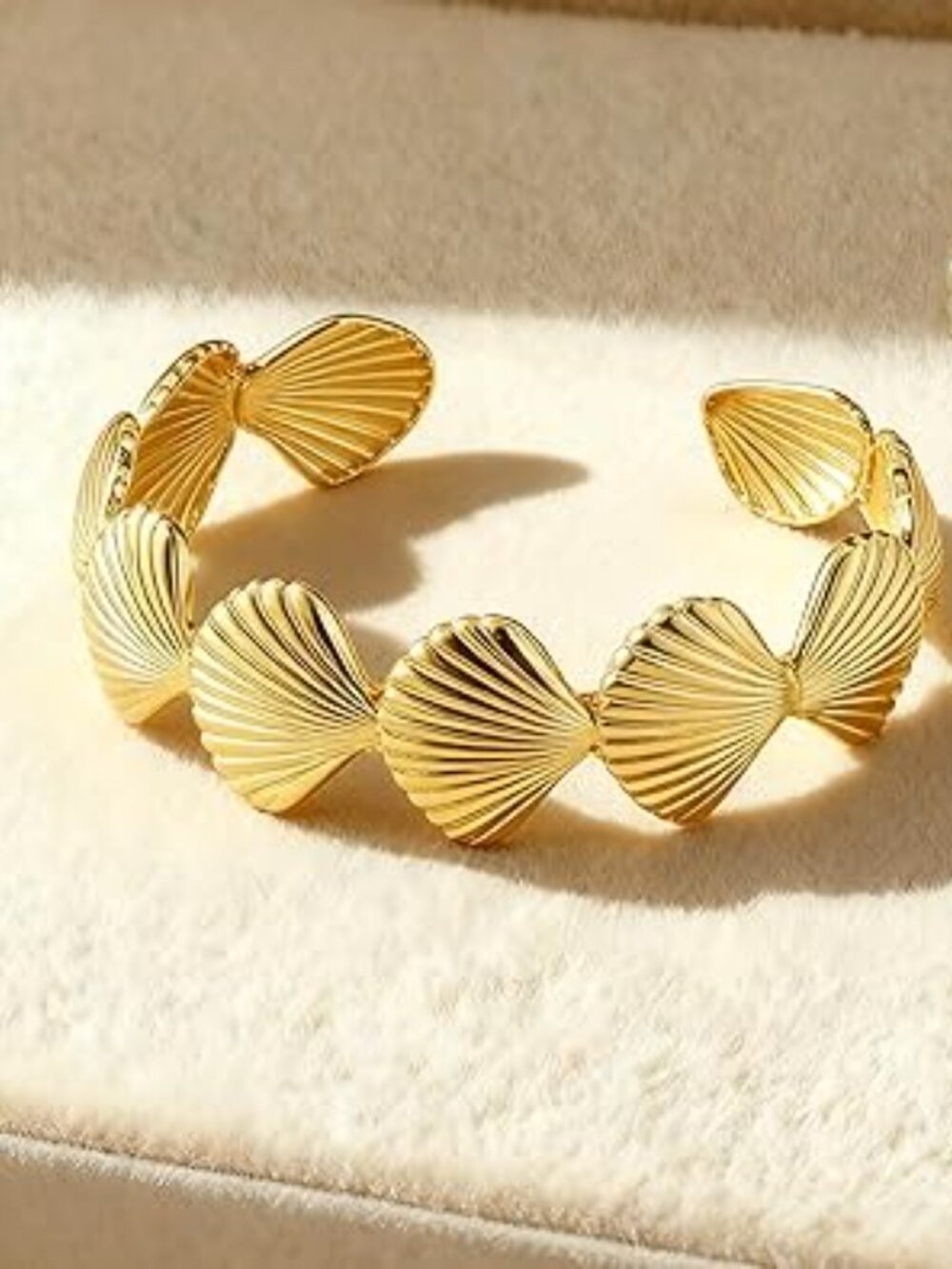 Sea Shell Beach Bangle Bracelet Chunky Gold Adjustable Open Cuff Boho - Picture 1 of 5